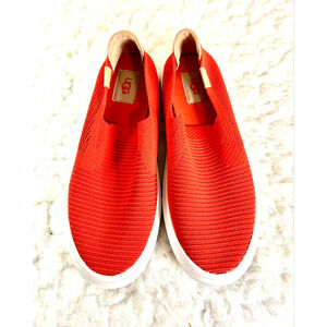 NWOB UGG Women's Alameda Sammy slip-on sneakers in the color Red Pepper size 8.5